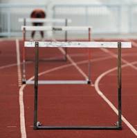 Định nghĩa & cách phát âm từ hurdle