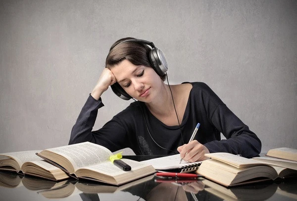 Làm thế nào để nghe tiếng Anh hiệu quả?