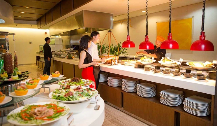 Mẫu câu tiếng Anh cơ bản khi giao tiếp tại nhà hàng